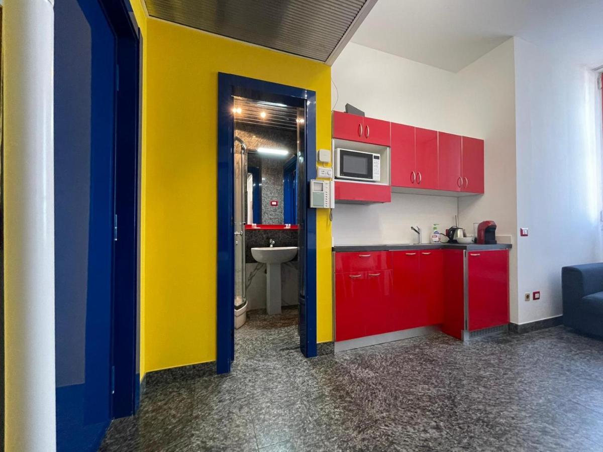 Camperio Central & Colorful Apartment In Cordusio 米兰 外观 照片